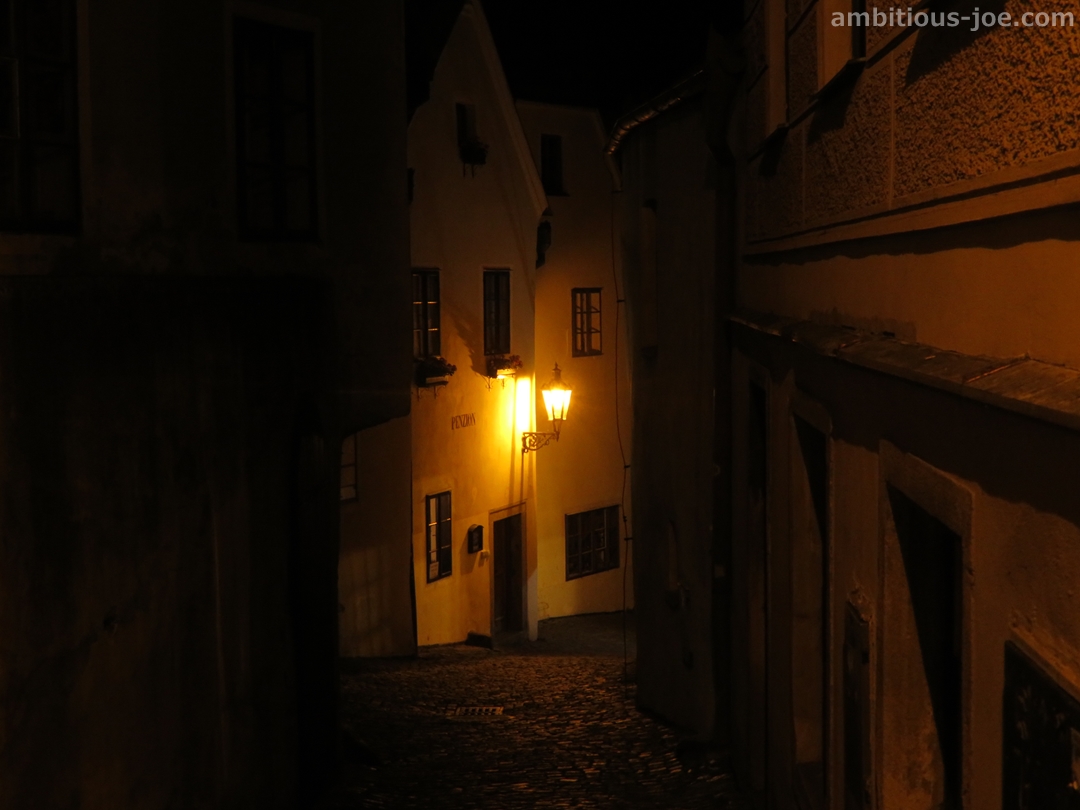 Český Krumlov night street
