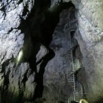 ジュールヴェルヌ・地底旅行の本当の舞台：アイスランドの洞窟探検へ
